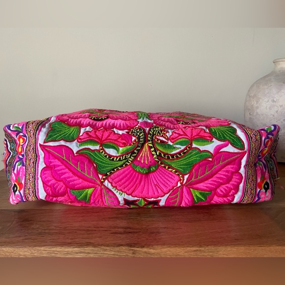 Thai Embroidered Tote Bag - Picture 5 of 11